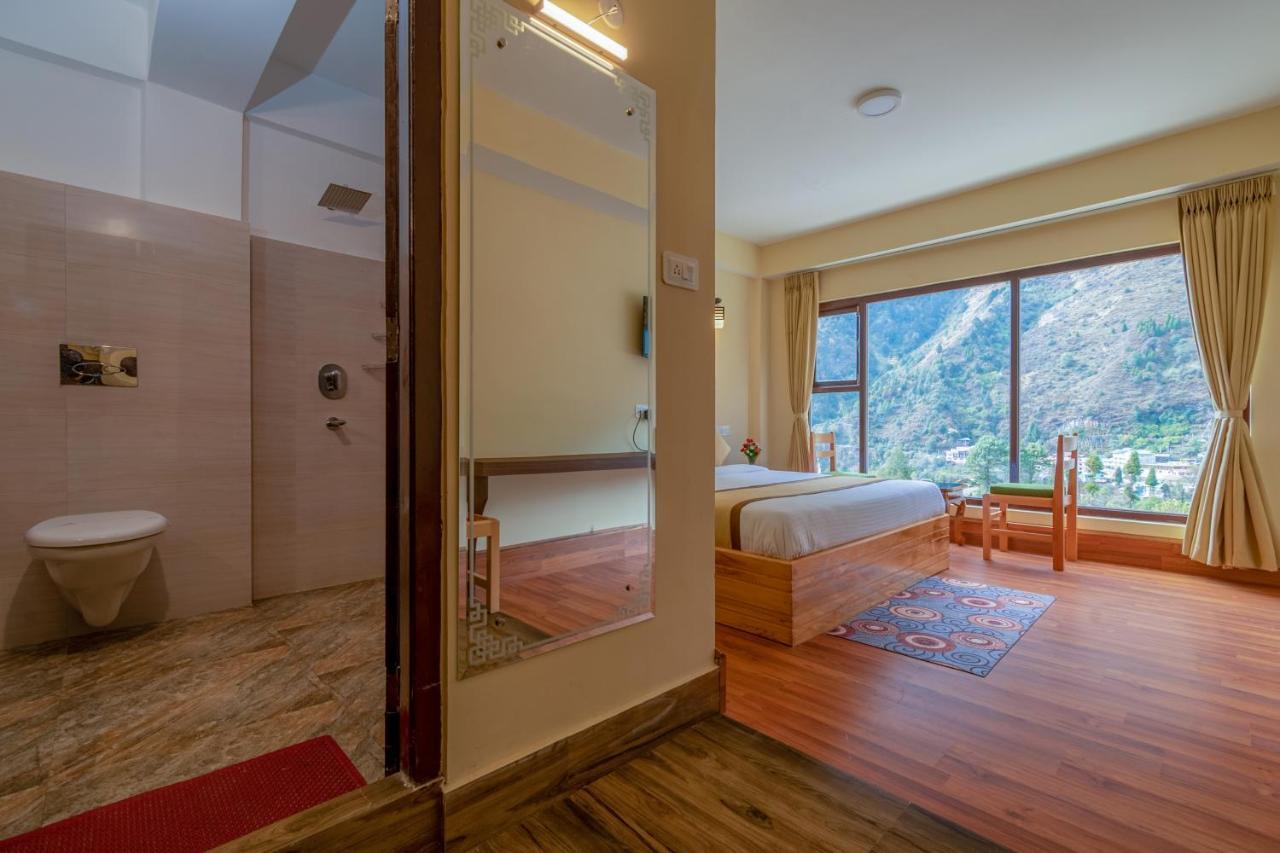 Magellan'S The Golden Bridge Hotel Lachung Exterior photo